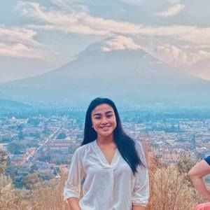 Meet your Posher, Jelina